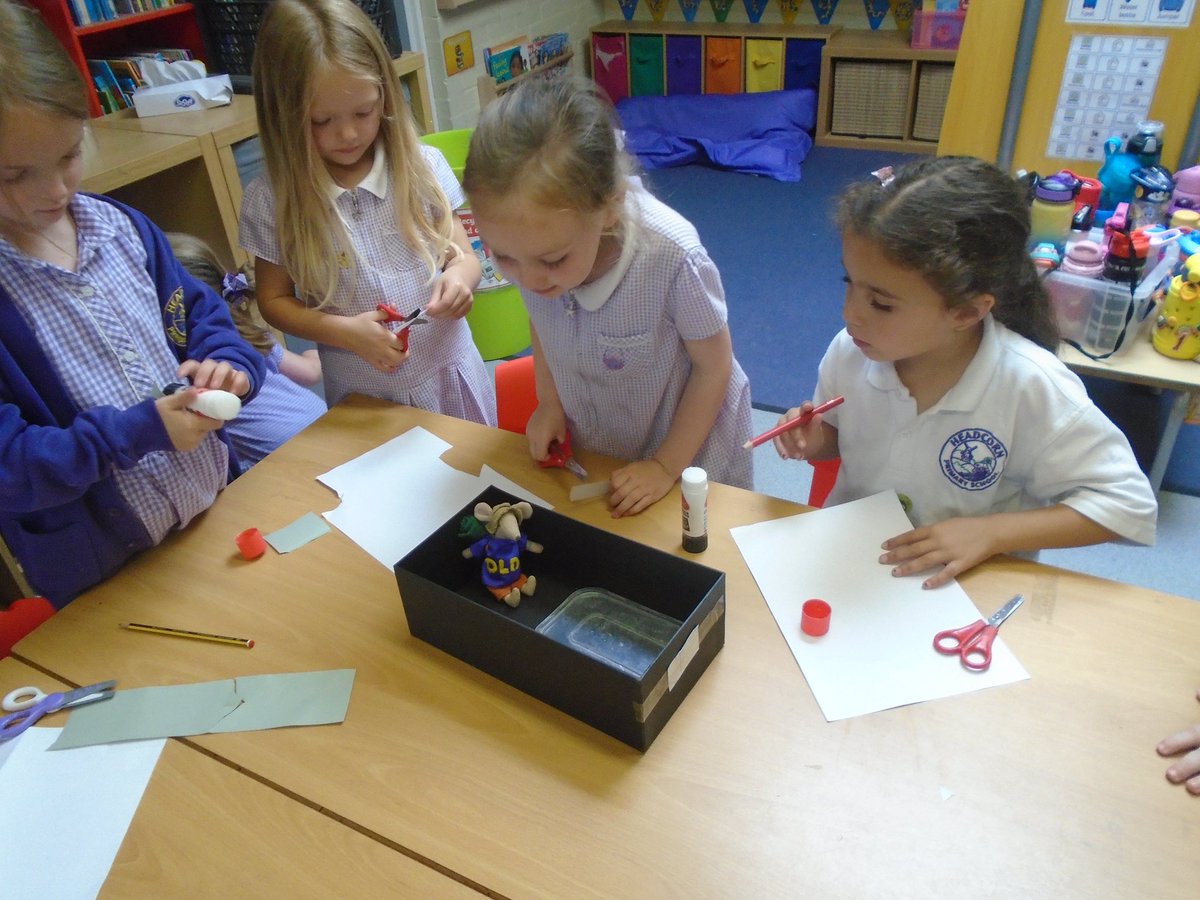 HeadcornPrimary's tweet photo. DLD mouse enjoyed visiting Cheetah Class in EYFS this week. The children created a plush new home for him to frequent during his stay. Move over @Airbnb #developmentallanguagedelay #DLDMOUSE https://t.co/HOrhkFUQxn
