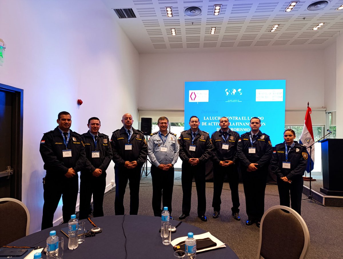 ReportePy's tweet photo. La Policía Nacional participa de la Mesa interinstitucional para el análisis y fortalecimiento en la lucha contra el lavado de activos y la financiación del terrorismo. Conforman la Mesa la Corte Suprema de Justicia, el Ministerio Público, la Policía Nacional, la SENABICO. https://t.co/ha7C04ioCb