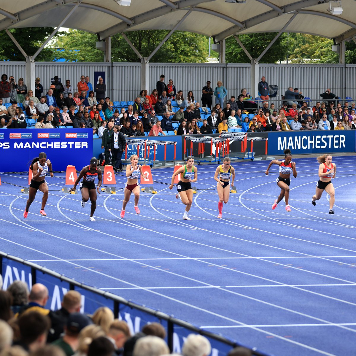 BritAthletics's tweet image. The sprinters are out!

Top 3 in the women's 100m heats💨

Renee Regis 11.51
Jasmine Wilkins 11.56 PB
Joy Eze 11.57 

Semi-finals at 17:02 #WhereItStarts