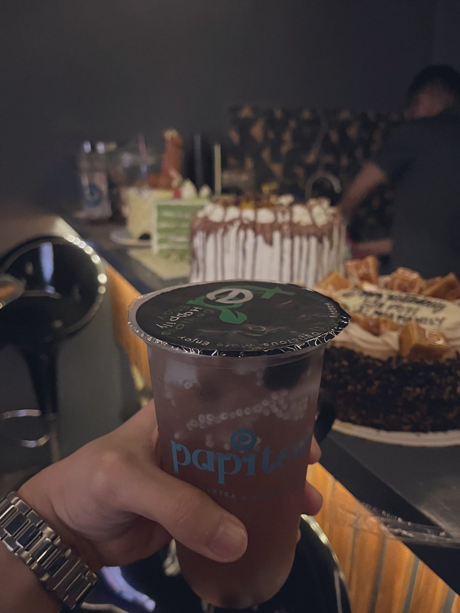 nxtgen__'s tweet photo. Let's celebrate!!! ♨️🥤

FREE @papiteaph
here at @nxs_spa 

#wherepressuremeetspleasure
#NXSxPapitea https://t.co/lS1LJG2NdJ