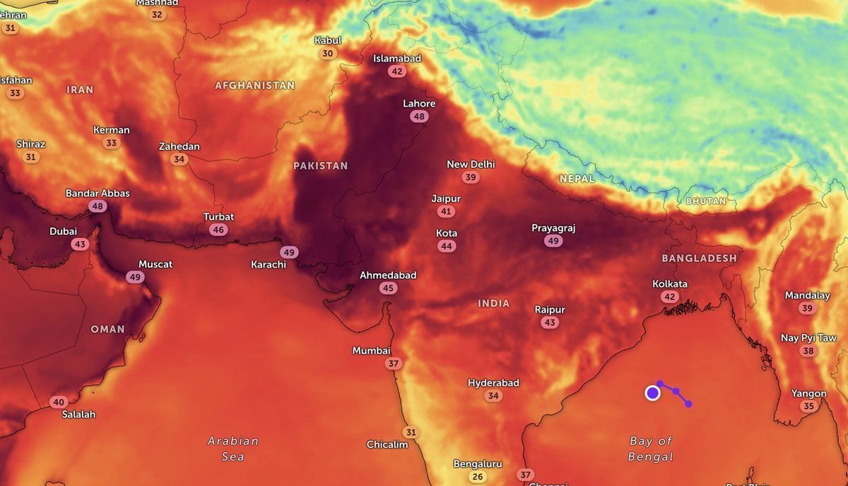 MikeHudema's tweet photo. Karachi is one giant oven. It's near 50C temperatures stretch the limits of human survivability. The ambulance delivers 30 to 40 bodies to the #Karachi city morgue daily. In the last six days, they have collected 568 bodies. 

This is a climate emergency. #ActOnClimate https://t.co/OU9ZEXeuJ8