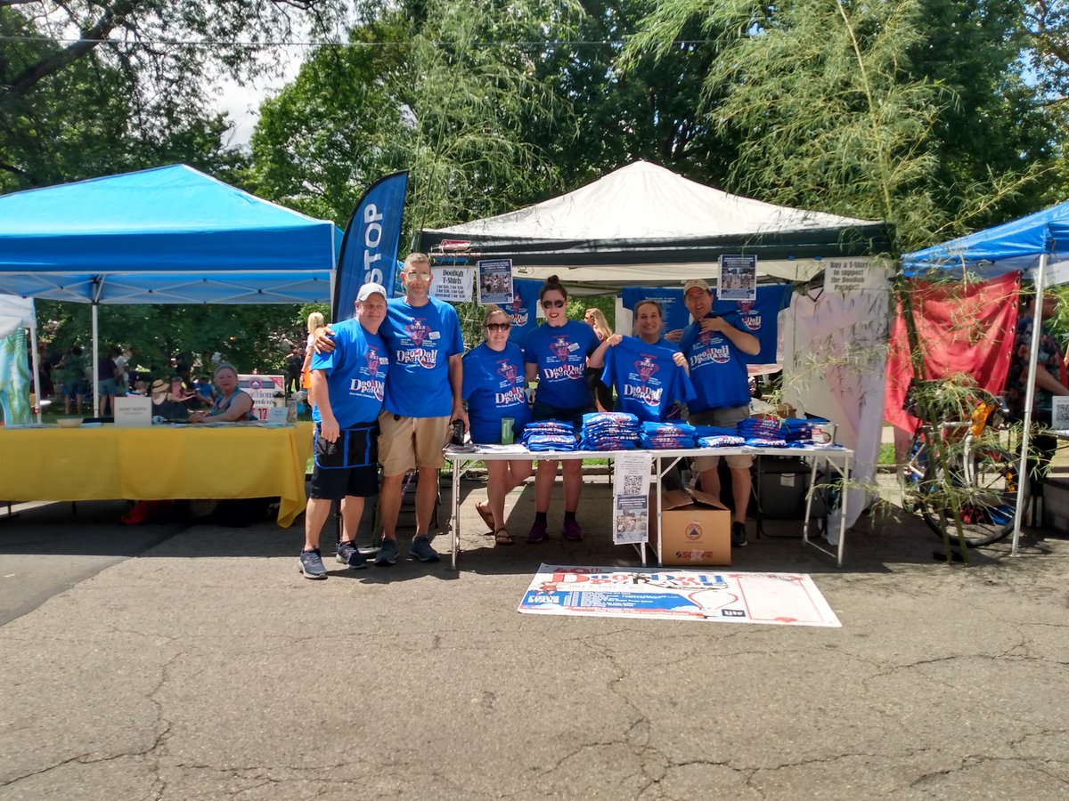 DooDahParade's tweet photo. Come meet this cracker-jack sales team at Community Festival today!  Corner of E. Lincoln &amp; Park Street 11am-3pm. https://t.co/Da7JEDYIJ5