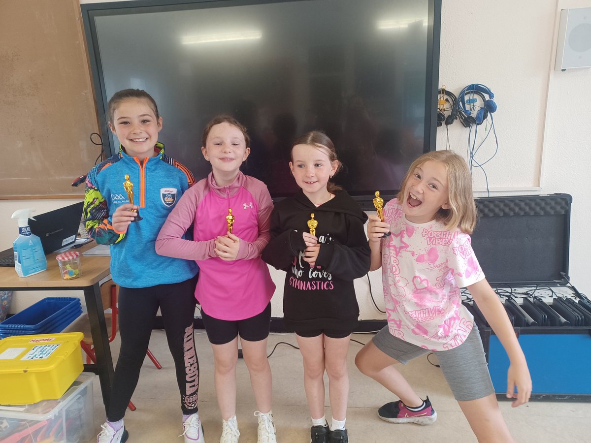 MsONeills4thStc's tweet photo. Huge congrats to our 2nd class talent show performers who all completed an Oscar performance on the day!!! @ConlethSt 🏆🏆 https://t.co/nsP83s620h