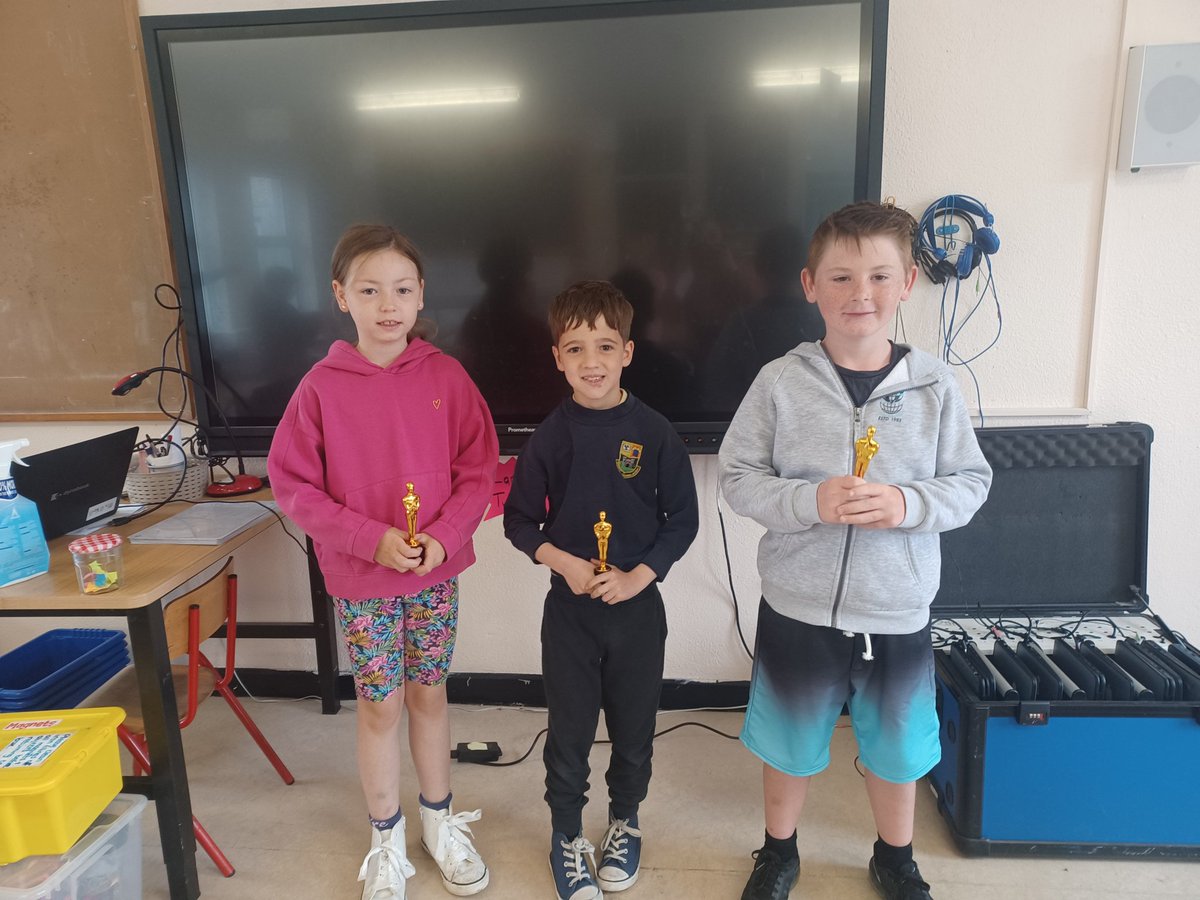 MsONeills4thStc's tweet photo. Huge congrats to our 2nd class talent show performers who all completed an Oscar performance on the day!!! @ConlethSt 🏆🏆 https://t.co/nsP83s620h