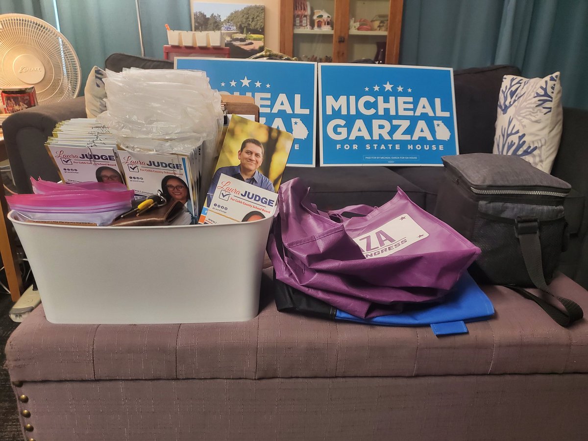 Micheal4GA's tweet photo. Packed and ready to go canvass for volunteers today. Perfect day for it - with this wave of cold air, the high will only be 88. https://t.co/4kzyvT42WM