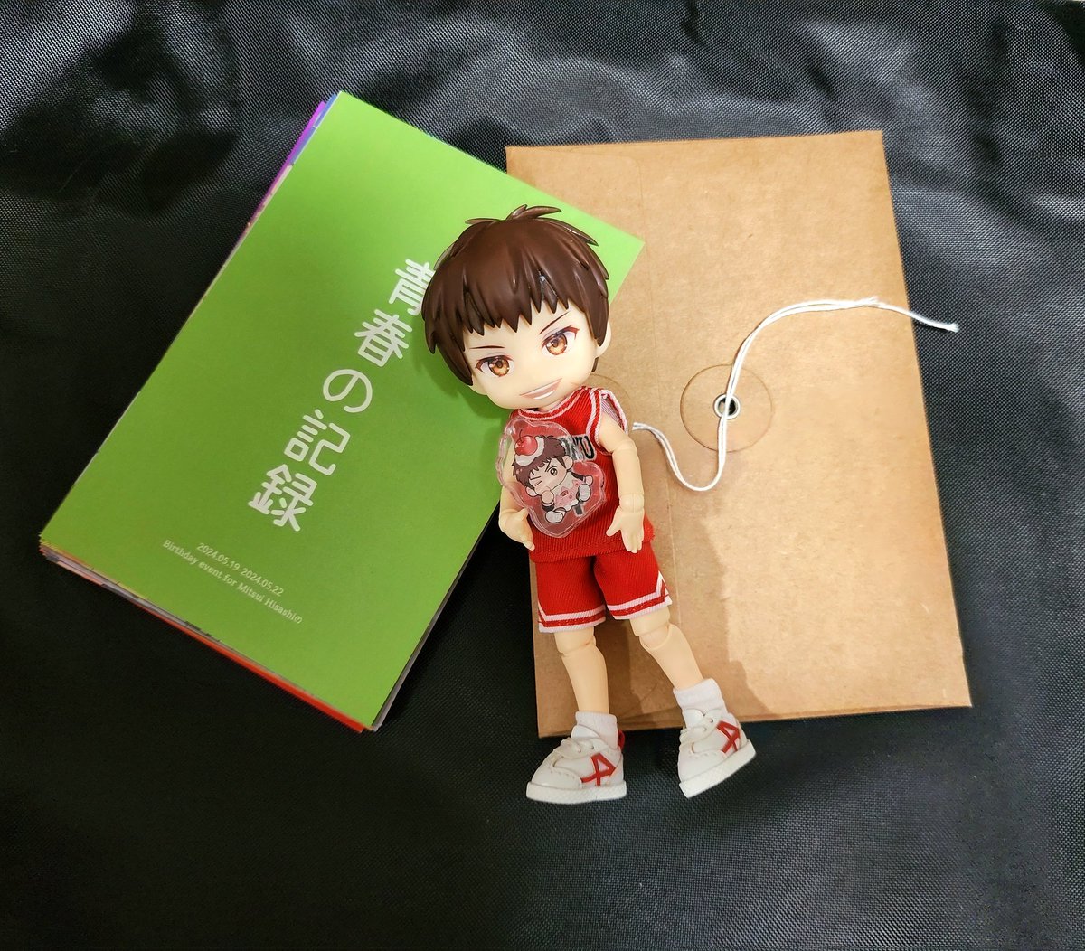 #青春の記録 #청춘의기록 
#나의_청춘_대만이에게 
<a href="/140522_zip/">青春の記録(청춘의기록)</a>
청춘의 기록 카페 덕분에 장마가 시작되기 직전에 5윌의 싱그러움을 다시 한번 상기 할 수 있었습니다 엽서 한장한장, 귀여운 코롯토까지 하나씩 눈에 담으며 행복한 시간을 누렸어요! 주최님 스탭분들 협력님들 모두 정말 감사드립니다