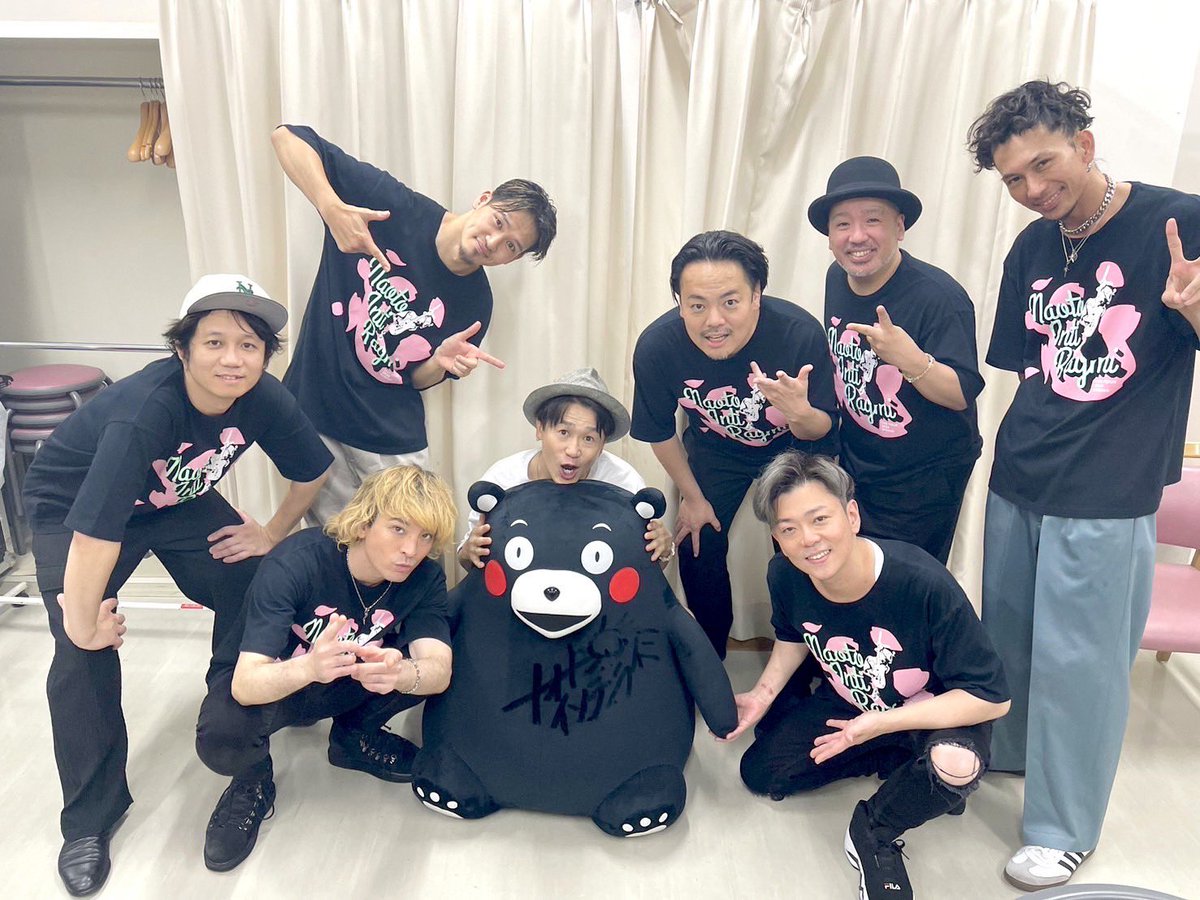 TomokiKiuchi's tweet photo. 6/23ナオト・インティライミ熊本公演
セミファイナル!!
シンクマスター🎵
ミュージシャン人生、ちくわを食べながら演奏しましたwおいしかった🤤
残すところは明日東京ファイナル!
最高に楽しみましょう!!
#ナオトインティライミ
#syncmaster https://t.co/FY49xM8zvD