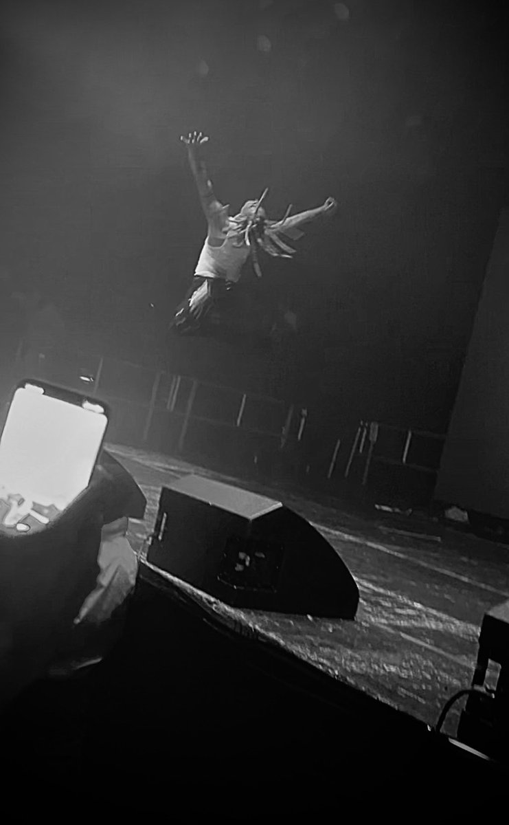 ItsKdyn's tweet photo. @trippieredd - Manchester Tour https://t.co/gJ2atqmdAI