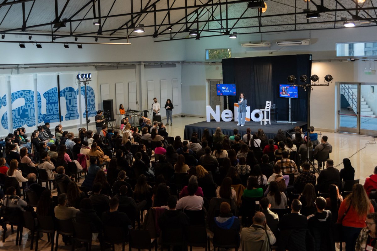 mlauramondino's tweet photo. Más de 300 personas participaron de la primera jornada del ciclo de Formación de Emprendedores que organizamos junto a @NexoSForg 💪
Gracias @lic_sofiacalvo por sumarte y compartir tus ideas! 🤗
Seguimos apostando a emprender y brindar herramientas para crecer en comunidad 🩶 https://t.co/TVzRn4oWzD