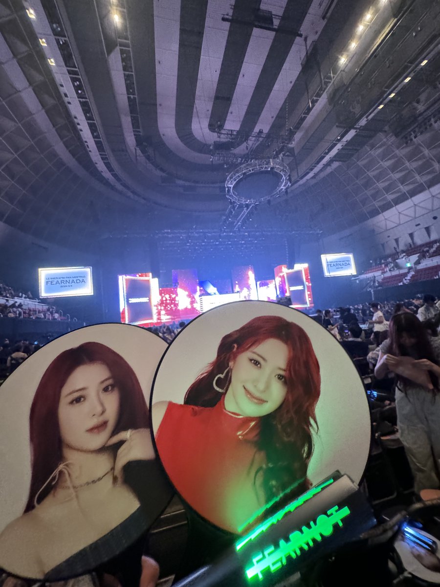 kpop_23112's tweet photo. まじで初日からこれは神すぎた、、🫠
#LESSERAFM
#FEARNADA_JAPAN https://t.co/qzLzirwDdQ