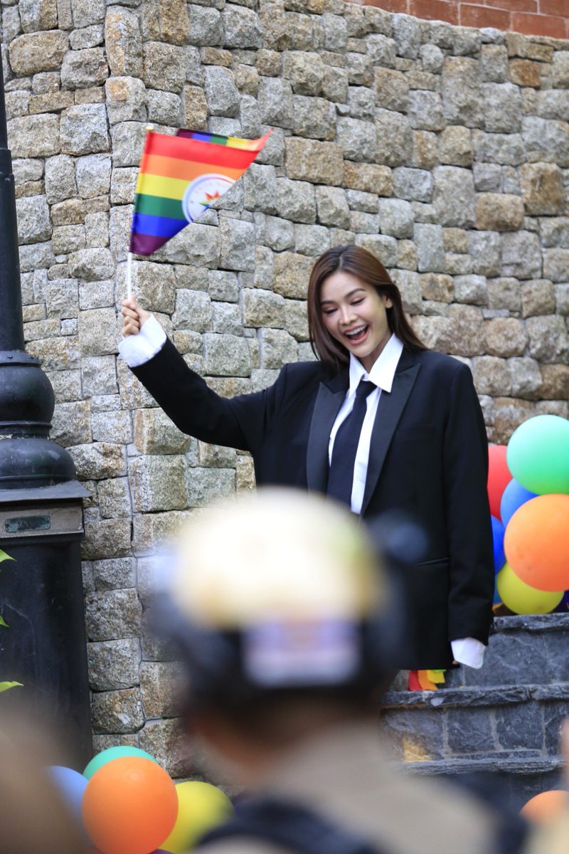 CpnLife's tweet photo. ขอเสียงให้คนเท่หน่อย 🏳️🌈😎
#อิงฟ้ามหาชน #EngfaWaraha #Engfa @EWaraha
#PrideforAll2024 #CentralPattana #CentralSamui #PrideMonth #PrideMonth2024 #Pridenation2024
#Pridemonth #RSMultiX https://t.co/C83jTaUfTA