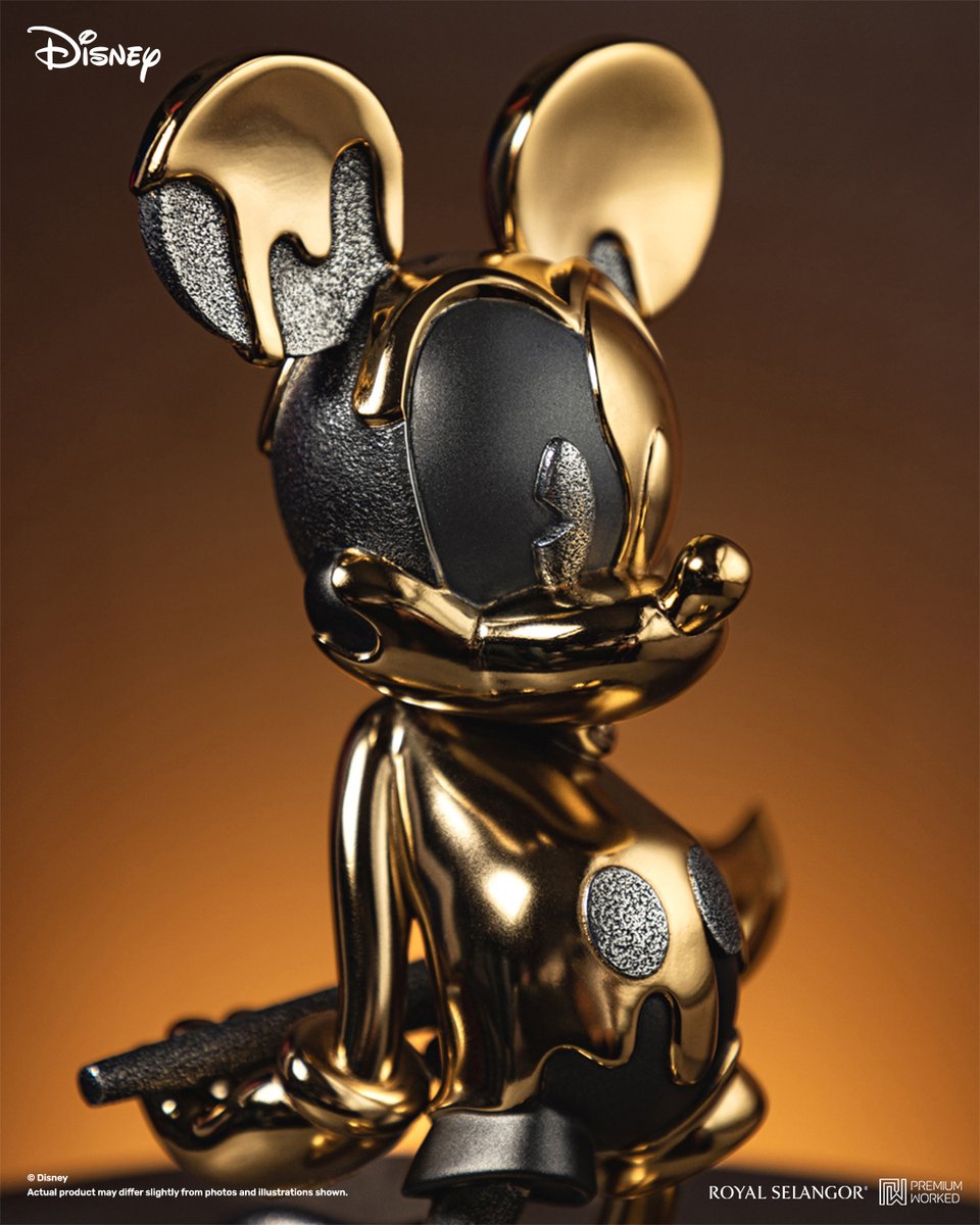 MightyJaxx's tweet photo. From paper to pewter: Premiumworked Mickey Mouse Transformation x Royal Selangor.
Brought to life by the designers at Mighty Jaxx and skilled craftspeople at @royalselangor.
Limited to only 100 pieces worldwide. Enquire on https://t.co/cmzoGB8t8s.
#premiumworked #royalselangor https://t.co/B6jr70qhSp