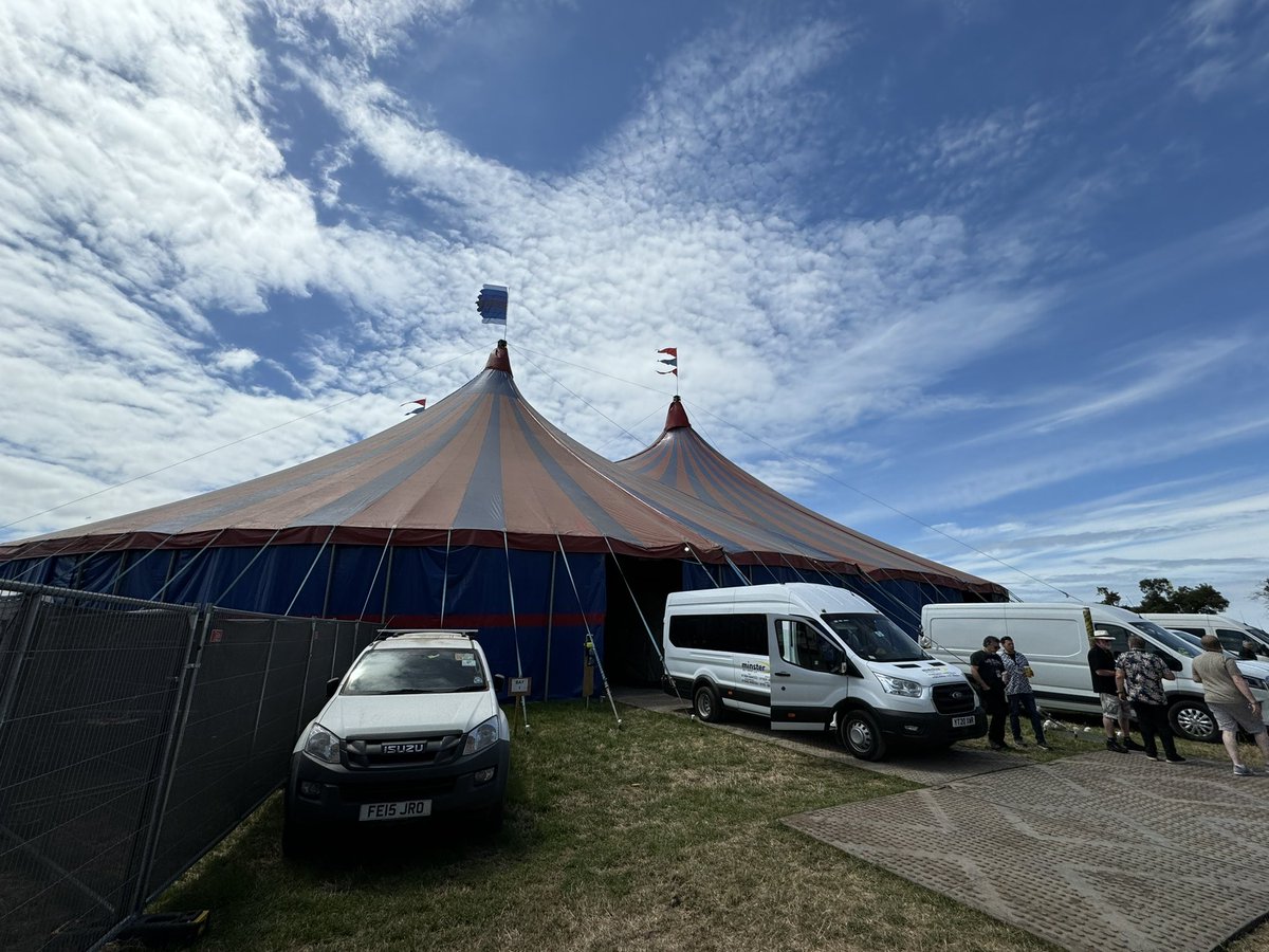 Glastonbury, baby! On in an hour. ✊