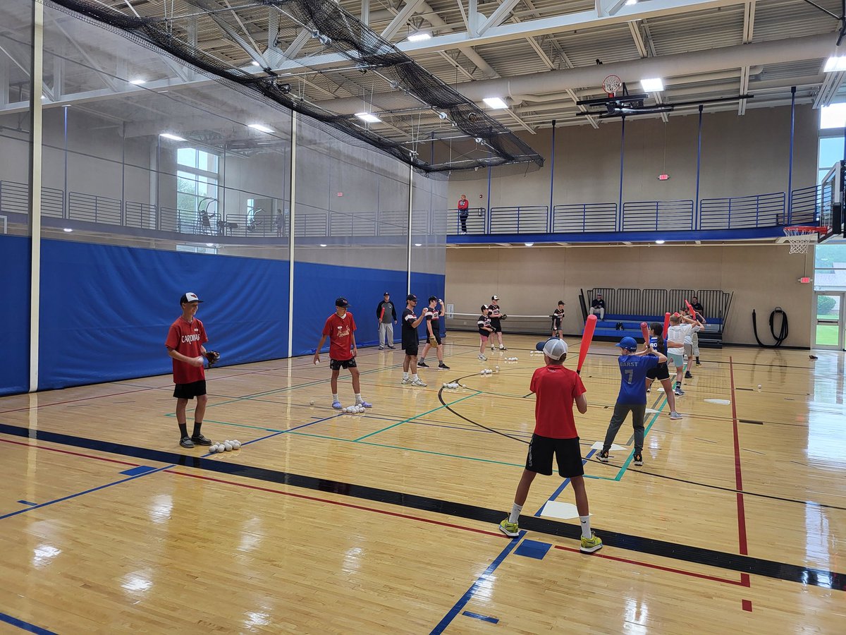 Our players helped again this year at the <a href="/Twins/">Minnesota Twins</a> Community Fund Youth Baseball &amp; Softball Clinic yesterday. A great time was had by all! #Baseball #GivingBack