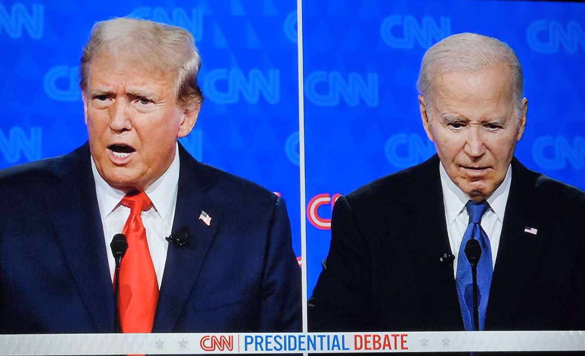 OcrazioCornPop's tweet image. I wonder if Democrat voters are beginning to realize they have been lied to for years with one Hoax after another. 🤔

1. Suckers &amp;amp; Losers Hoax
2. Russian collusion Hoax
3. Mischaracterizing Trump's "very fine people" comment after Charlottesville as praise for neo-Nazis Hoax
4.…