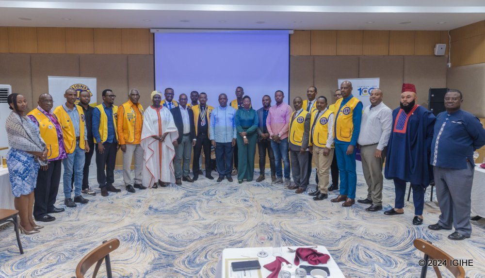 Umuryango ukora Ibikorwa by’Ubugiraneza, Lions Club Kigali Doyen, wabonye umuyobozi mushya, Karekezi Christelle wasimbuye Ngoga Jules wari umaze umwaka muri izo nshingano.
mobile.igihe.com/serivisi/artic…

✍️🏽<a href="/o_iradukunda/">IRADUKUNDA Olivier</a>