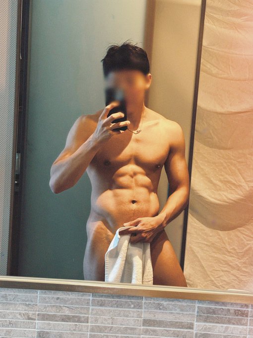 Watch milk's leaked NSFW photo on TwXstars