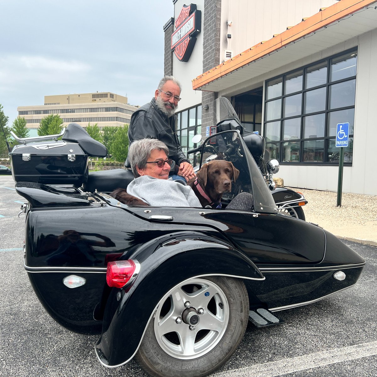 hotrodhd1's tweet photo. 🐶Tutti and her people dropped in for a quick shop yesterday on their way home to Indiana. Safe travels.
#HotRodHD #HotRodHD1 #HarleyDavidson https://t.co/vaL3L8we9Q