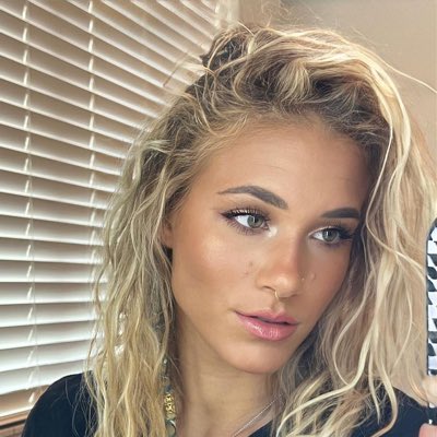 StardomUtami's tweet photo. #NewProfilePic https://t.co/SA6cnmo44K