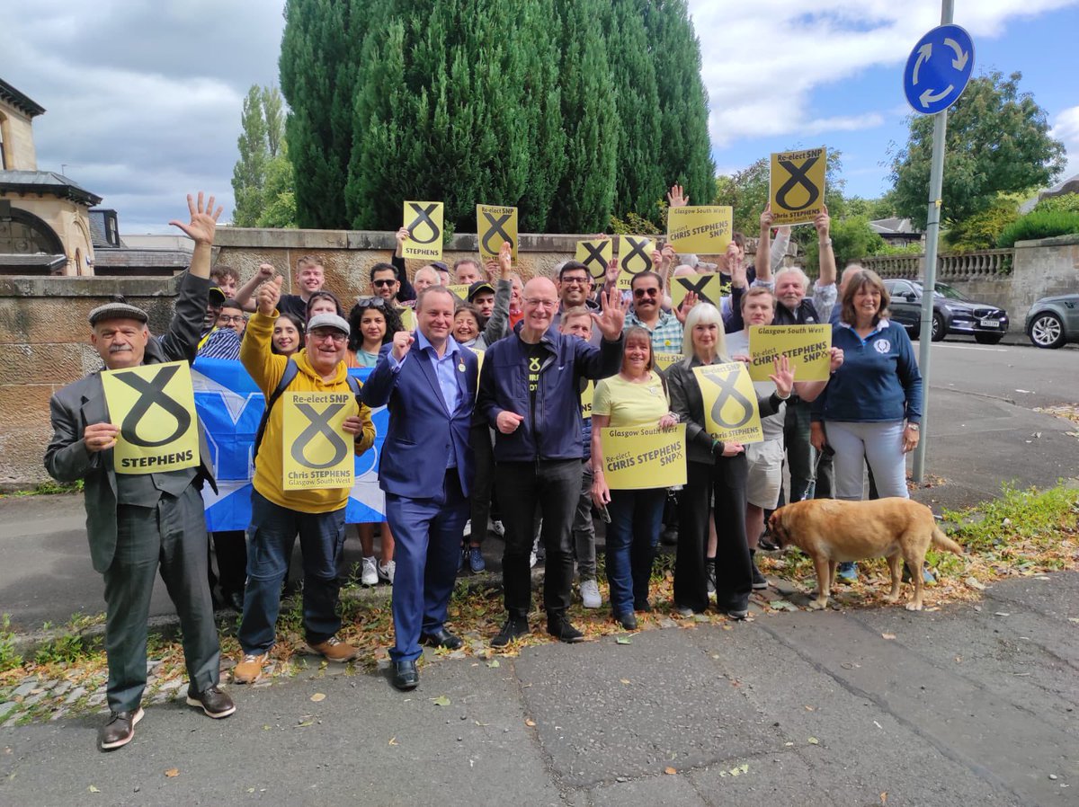 ZenGhani's tweet photo. Out campaigning in Pollokshields today for @ChrisStephens! A lot of encouraging conversations with people about how the @theSNP is delivering for their families! 

#GE2024 #ActiveSNP #VoteSNP https://t.co/aOOWPBmVd5