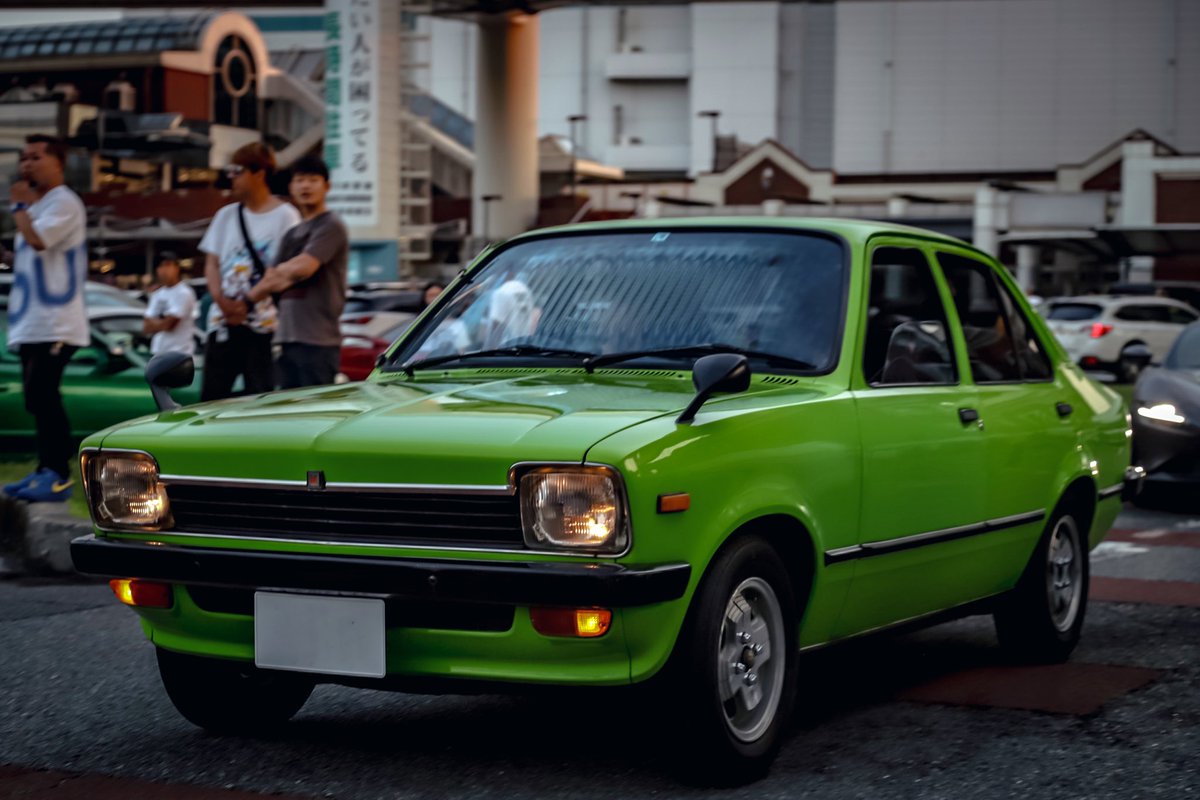 1978 Isuzu Gemini 1.6 LS Sedan (PF50)