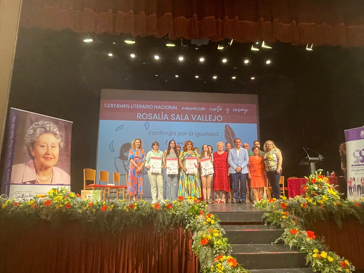 Ayer se entregaron los premios 2024 del <a href="/CertamenRSala/">Certamen Rosalía Sala</a> en el <a href="/TeatroGuerra/">Teatro Guerra</a> de Lorca.

Enhorabuena todas las premiadas y gracias a las ganadoras que vinieron con sus familias desde Cádiz y Valencia.

Esperamos veros de nuevo el año que viene en la edición 2025.