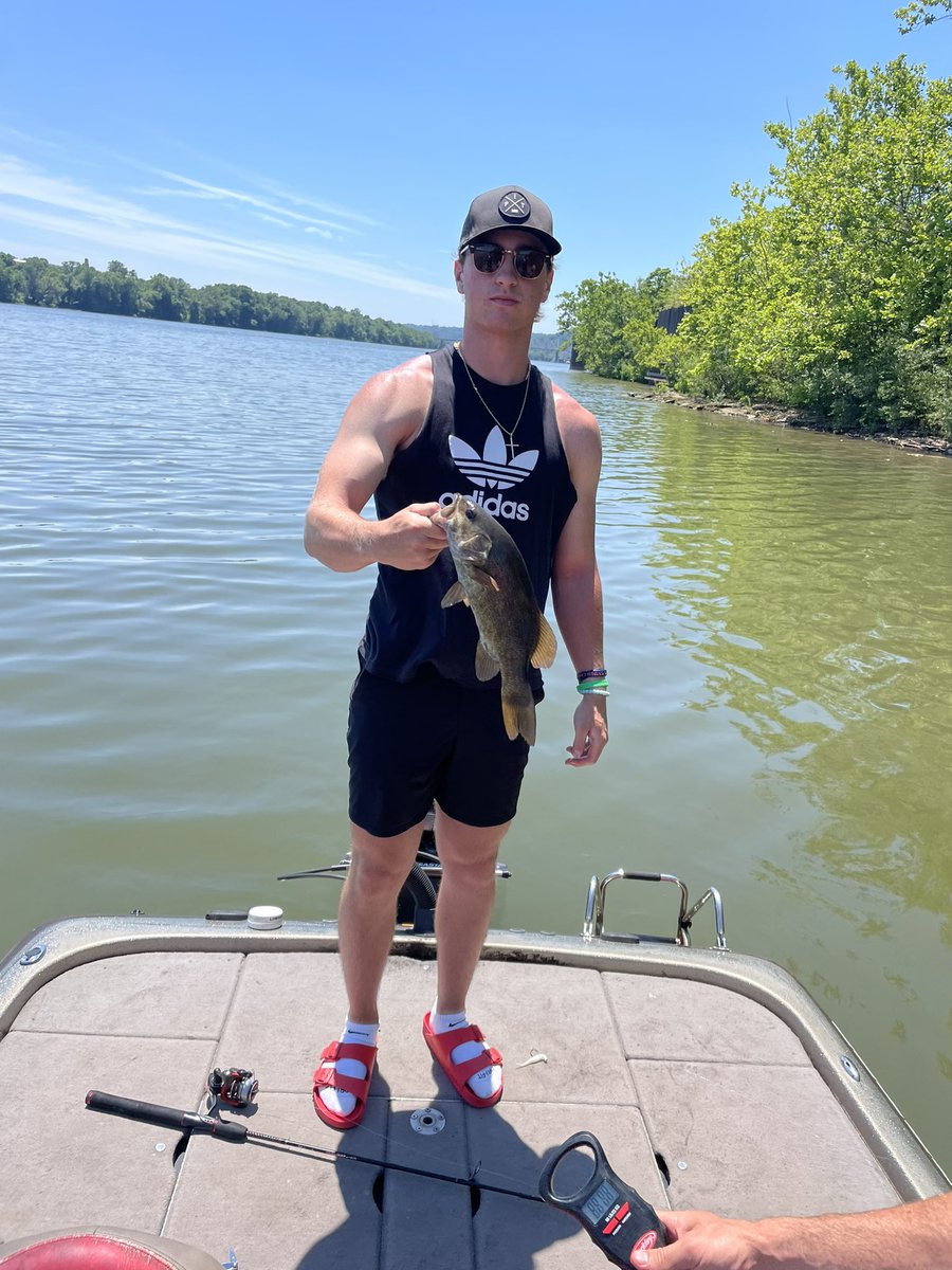 Nothing better than the great outdoors!! Smallmouth fishing is 🔥🔥
Few shots of some former students enjoying the Ohio River!! #bethanyfootball #kentstatebaseball #pennstatebaseball