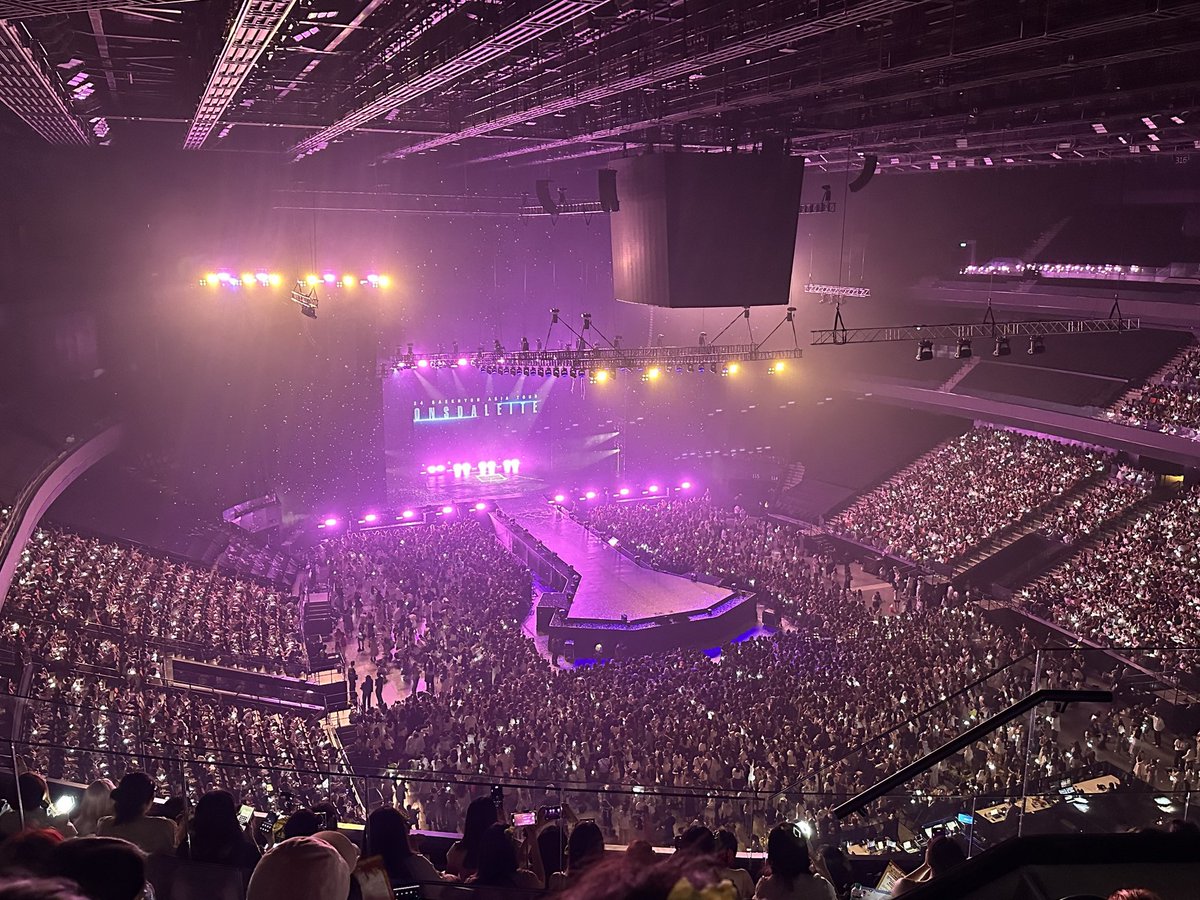 240629 | Baekhyun mencetak sejarah sebagai Soloist Korea pertama yang mengadakan konser di 'Macau Galaxy Arena' yang merupakan Arena indoor terbesar di Macau dengan kapasitas 16.000.

We're so proud of you, Baekhyun 🫶

#BAEKHYUN #백현 <a href="/B_hundred_Hyun/">Baekhyun_EXO</a> <a href="/BAEKHYUN_INB100/">BAEKHYUN_official</a>
