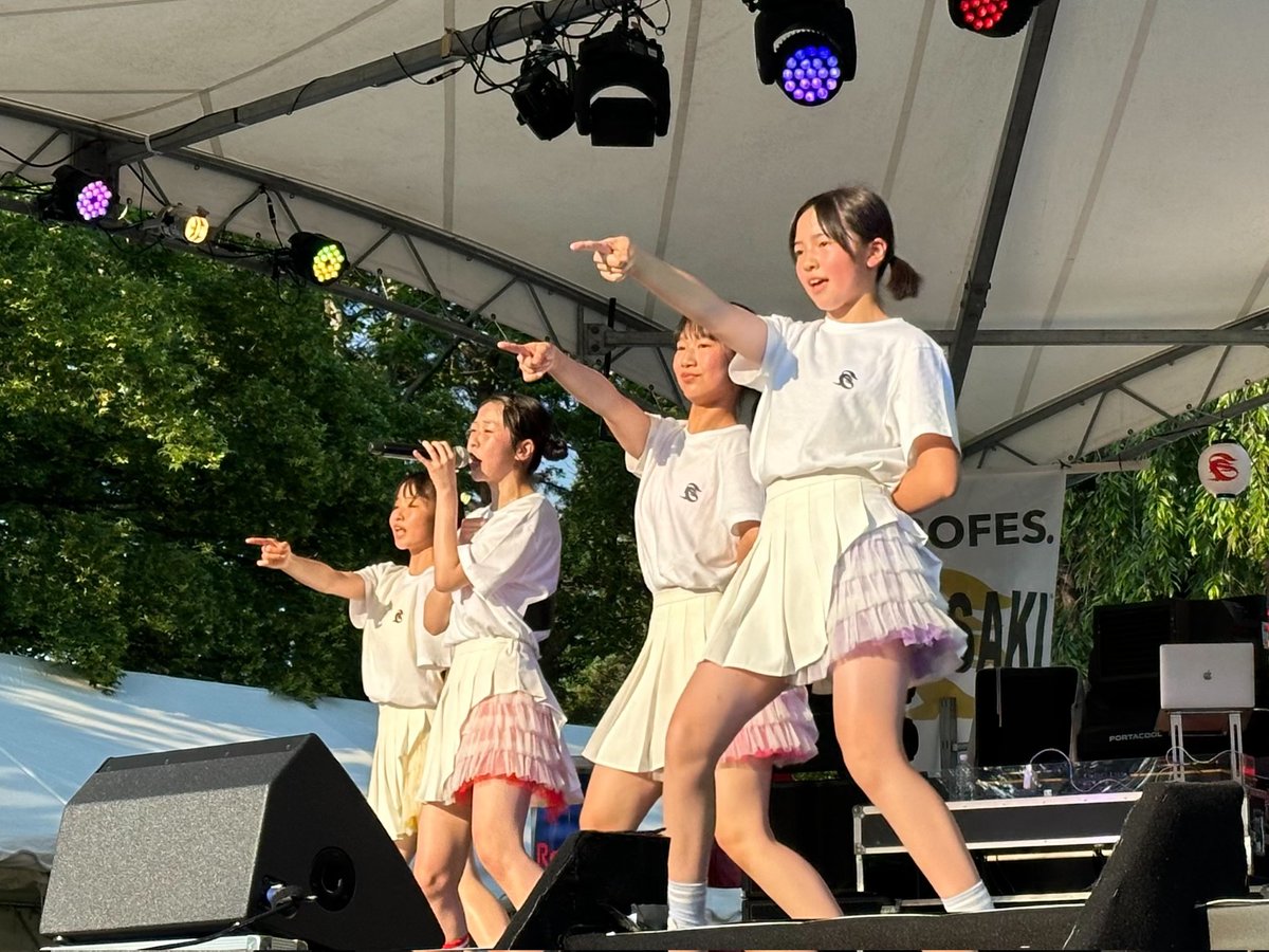 moto2488's tweet photo. #SHIROFES2024
#ジョナゴールド
#りんご娘
#アルプスおとめ
#リーフ
初参加の城フェス😄
都合により明日は参加できませんが充実した2日間でした⤴️
Jちゃん、りんご娘、アルプスおとめ、リーフ最高でした😁
推しのキングちゃんととのちゃんといっぱい話できて良かった😆 https://t.co/xeWyClEEdX