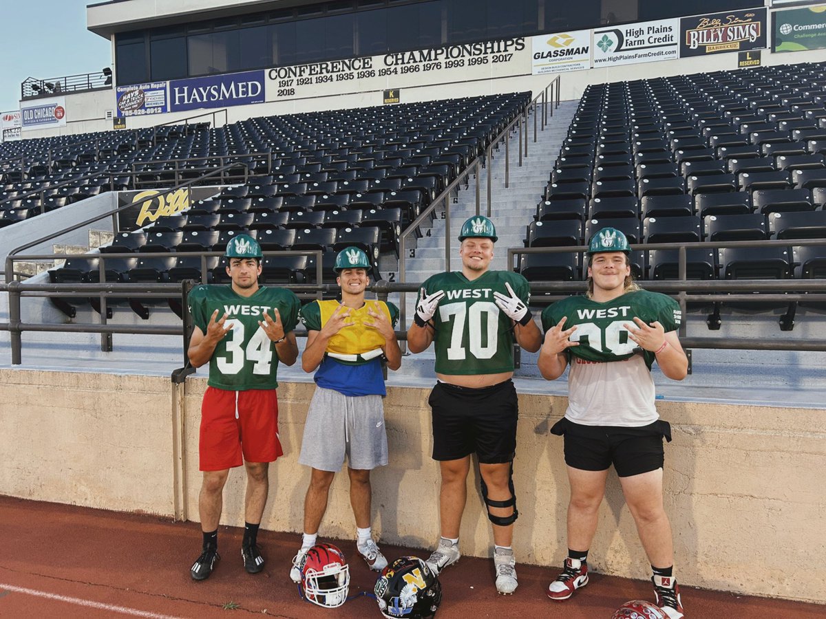 Derrick63Lowe's tweet photo. It’s Shrine Bowl Gameday! https://t.co/p5fcqu46f5