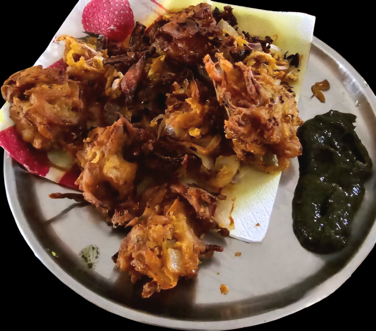 b_rajeev's tweet photo. Occasion: #T20WorldCupFinal and #mumbairains
Menu: सत्तू प्याज पकौड़े और धनिया पत्ता + पुदीना की हरी चटनी. Onion fritters with a #Bihari twist. #Sattu #Onion #pakoda #mumbairains #Mumbai @AnilAgarwal_Ved #biharse #barsaat #Monsoon https://t.co/HzSEz8XiLs