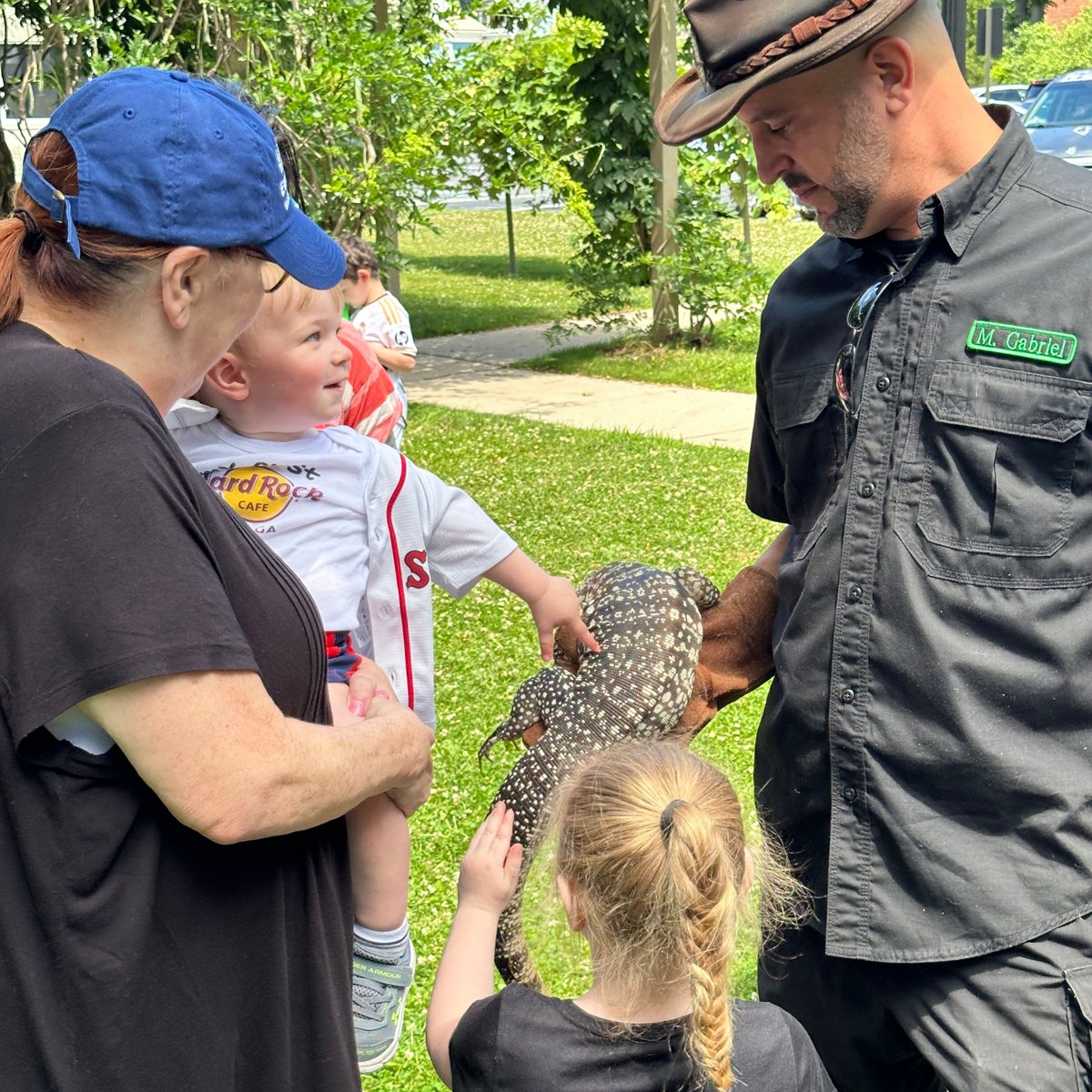 PerkinsLibrary's tweet photo. A group of @PerkinsVision Outreach students and #Library #SummerReading participants learned so much from #Animal World Experience on Thursday! π’ Keep up with events like this by subscribing to our #PerKIDS email newsletter: https://t.co/s1ohKaJgd1 https://t.co/RjcXIvemO4