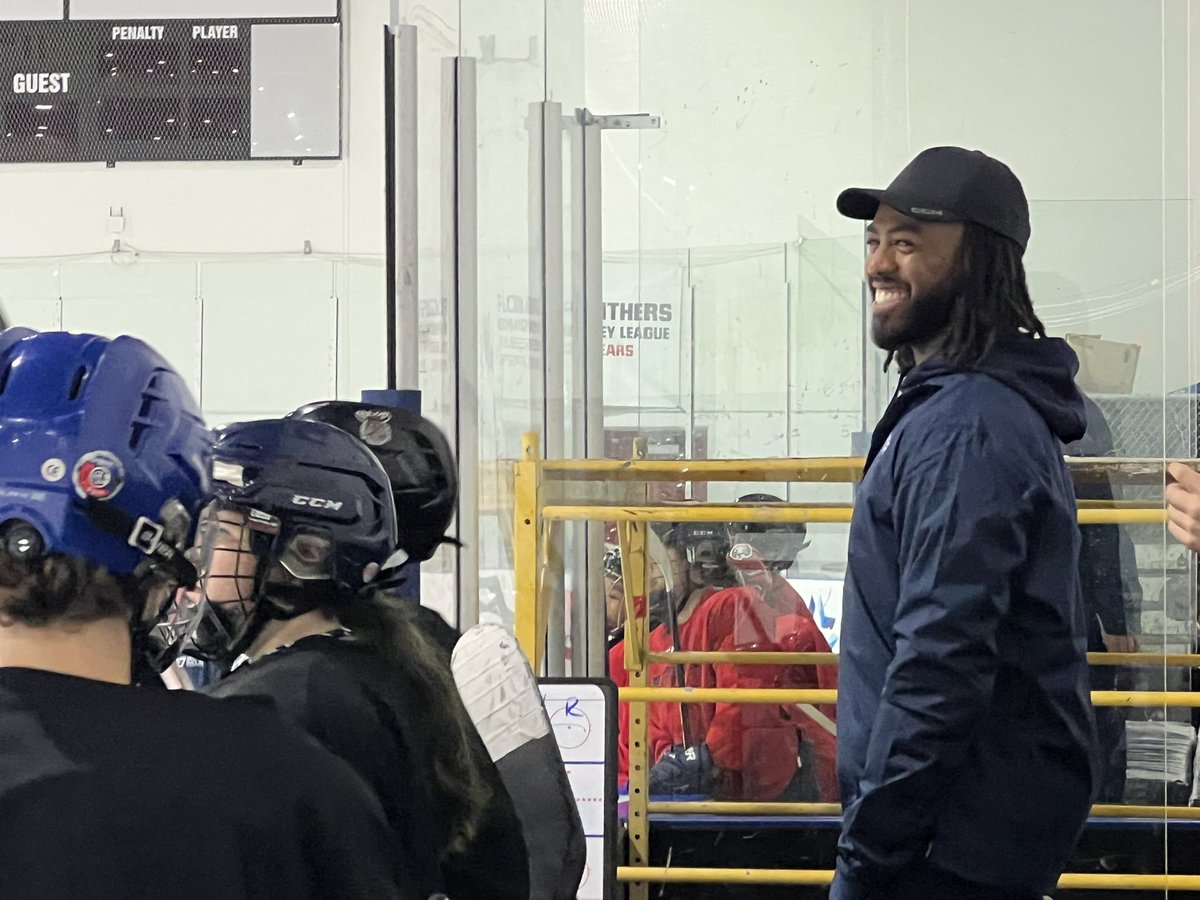 Anthony Duclair was back at the IceDen holding his second youth hockey camp here as his good works continue in our community.

He was also ‘super-excited’ to see his former teammates win it all.

Link ➡️floridahockeynow.com/anthony-duclai…