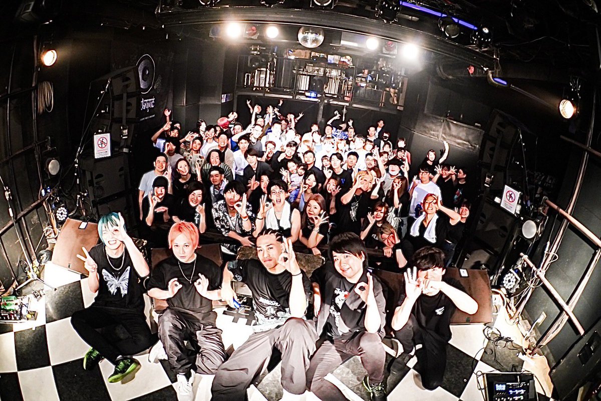 OPNT6969's tweet photo. 昨日は渋谷cycloneでライブでした！

来てくれた方、共演してくれた方々、ライブハウスのスタッフの皆様本当にありがとうございました😊

昨日やった曲はYouTubeにあります！是非チャンネル登録よろしくお願いします🙇‍♂️

本当に楽しかった！！

https://t.co/jLKeaBBnZA https://t.co/mnit3oZFam
