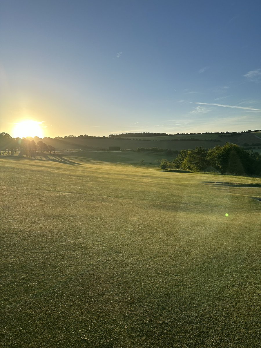 The calm before the storm! Good luck everyone in the #clubchamps <a href="/OgbourneDownsGC/">Ogbourne Downs GC</a>