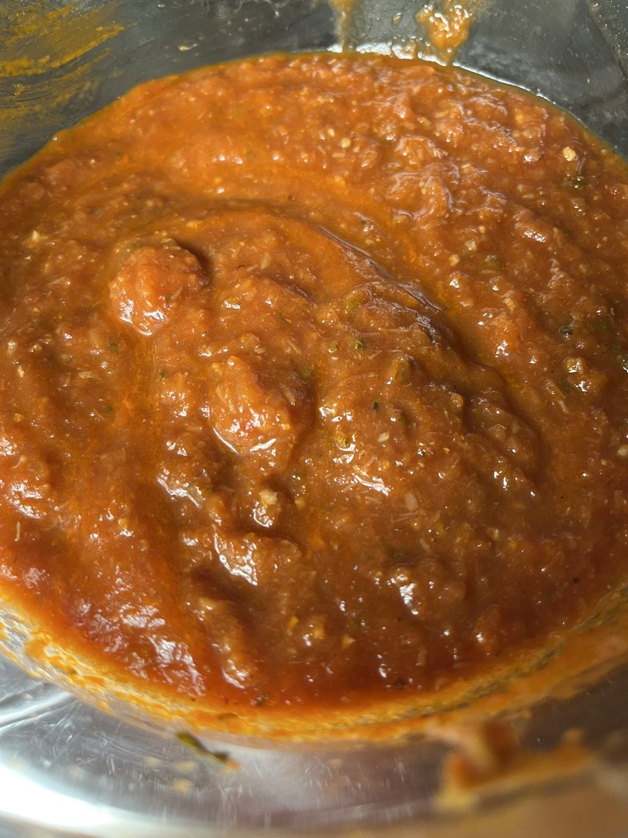 Lucy Antal tweet media