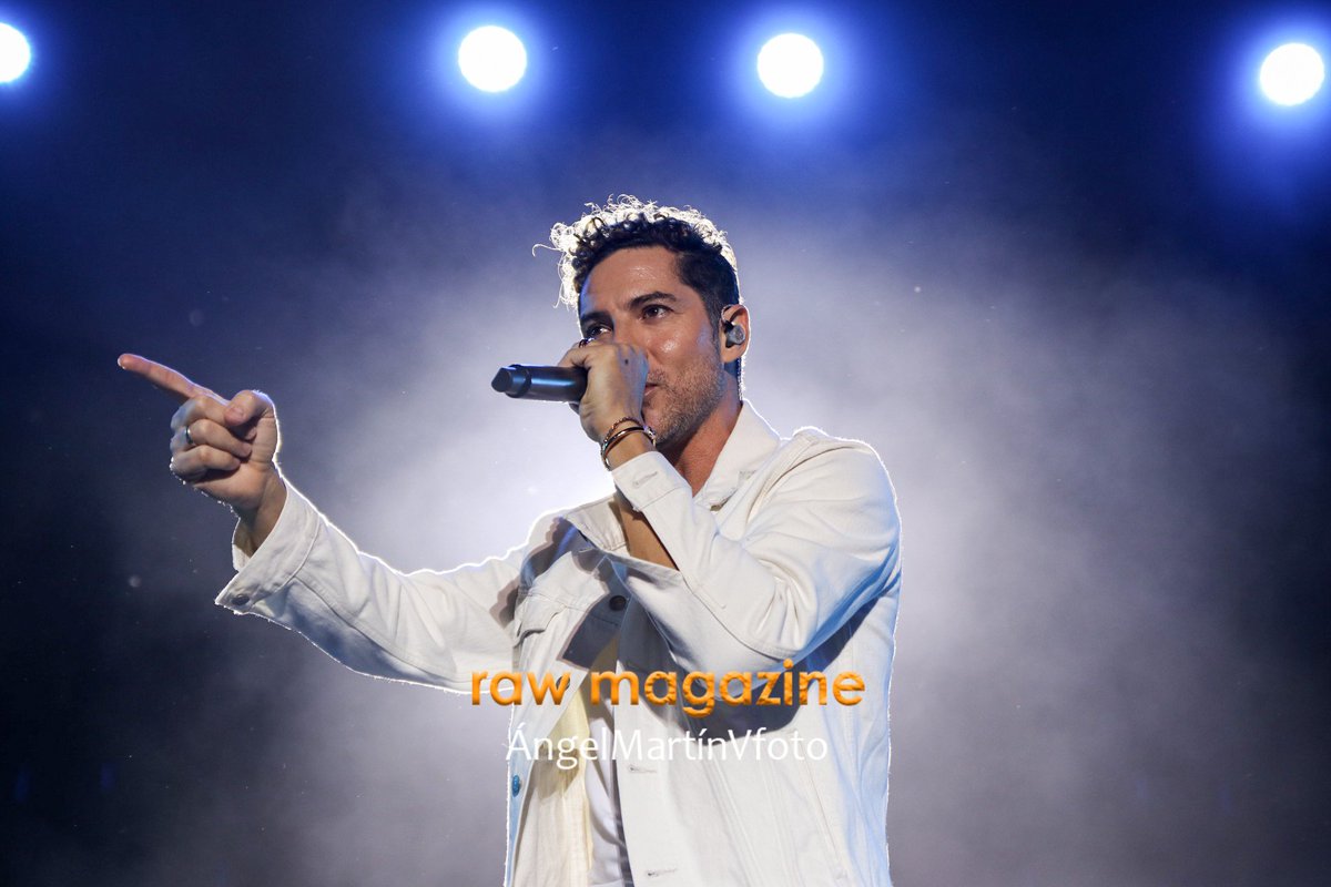 David Bisbal (<a href="/davidbisbal/">davidbisbal</a>) en el concierto de Sevilla (1).

📷 <a href="/angelmartin_ph/">Ángel Martín</a>
