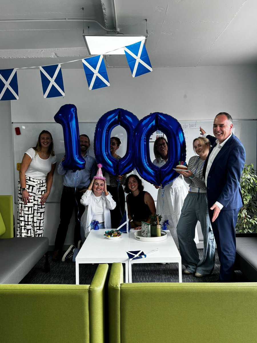 iamannabell's tweet photo. It’s the end of another academic year, and what a year it’s been with @poweringfutures. We’ve travelled the length and breadth of the country working with schools and businesses. Thank you to everyone who’s been there. Here’s to the next session🥂. Have a great summer all! ☀️ https://t.co/tGAwmSAplv