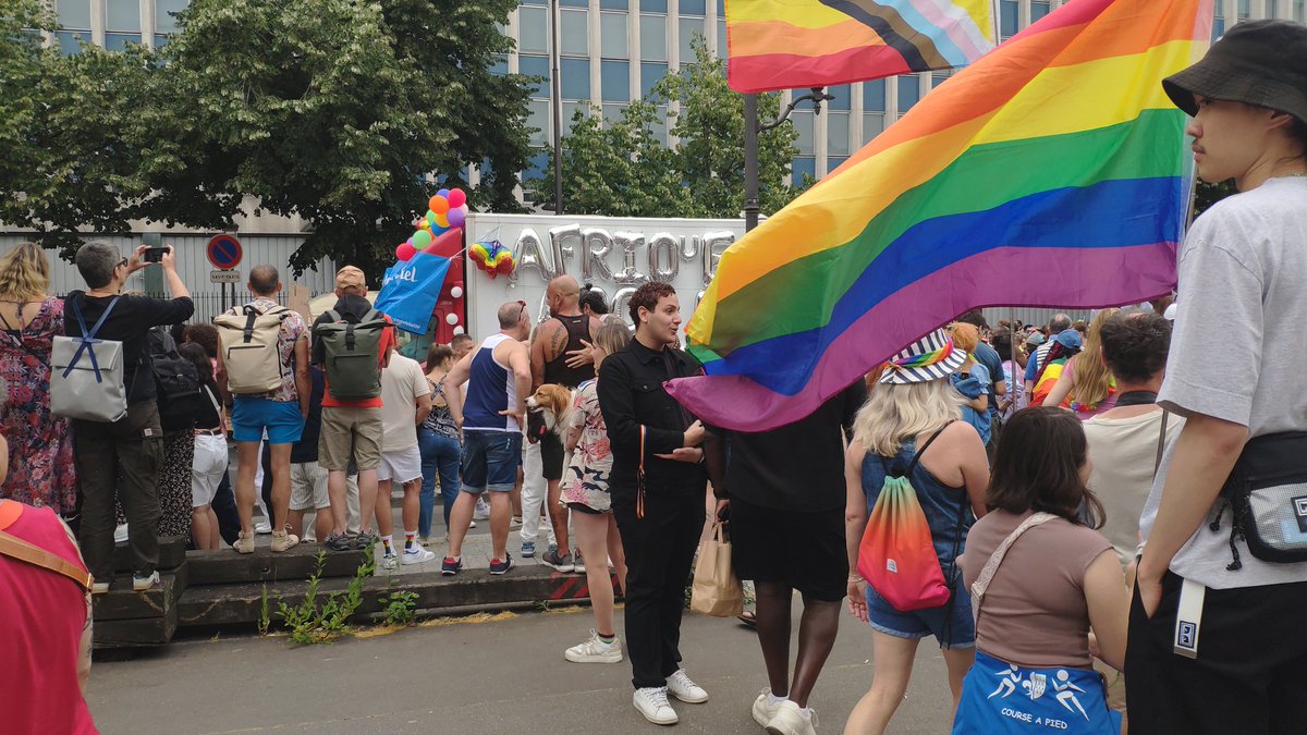 CNaveBekhti's tweet photo. Refusons les discriminations LGBTIphobes, agissons partout pour une société inclusive.
Le 30 juin et le 7 juillet votons pour le démocratie, contre les fauteurs de haine.
#pasdephobiesauboulot #stopdiscri #fierEsdêtresoi #MarcheDesFiertés🏳️🌈 https://t.co/4pbOp2yhDX