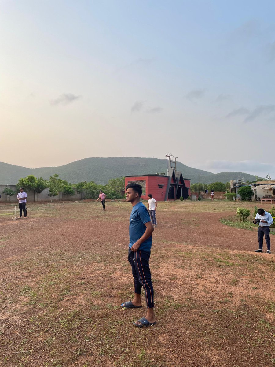 swosticollege's tweet photo. Embracing the sunny days, students dive into summer fun and laughter, creating unforgettable memories. 📷📷
#AdmissionsOpen #hotelmanagementcollege #bhubaneswar #Odisha #hotelmanagement #SIMSS #SwostiHotels https://t.co/mUARZGHK9S