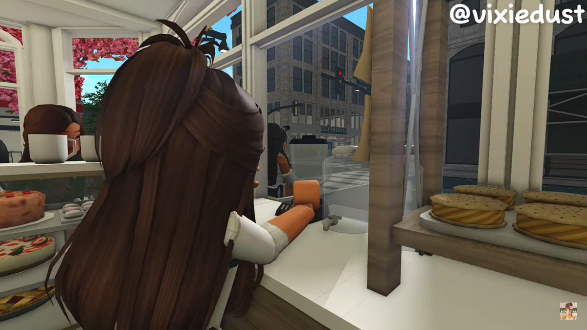 gabiedits2's tweet photo. help WHAT are the icecream-sandwich-looking things on the right and where can i get them https://t.co/Z8C99Cq4fj