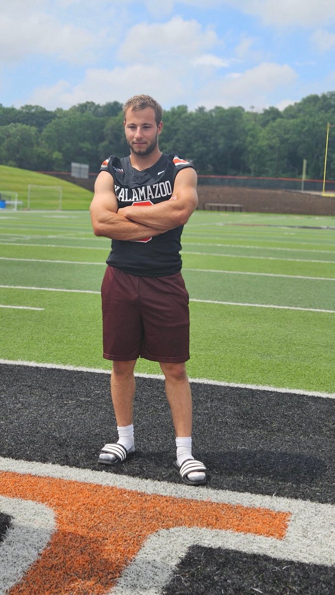 Rippin Vining tweet media