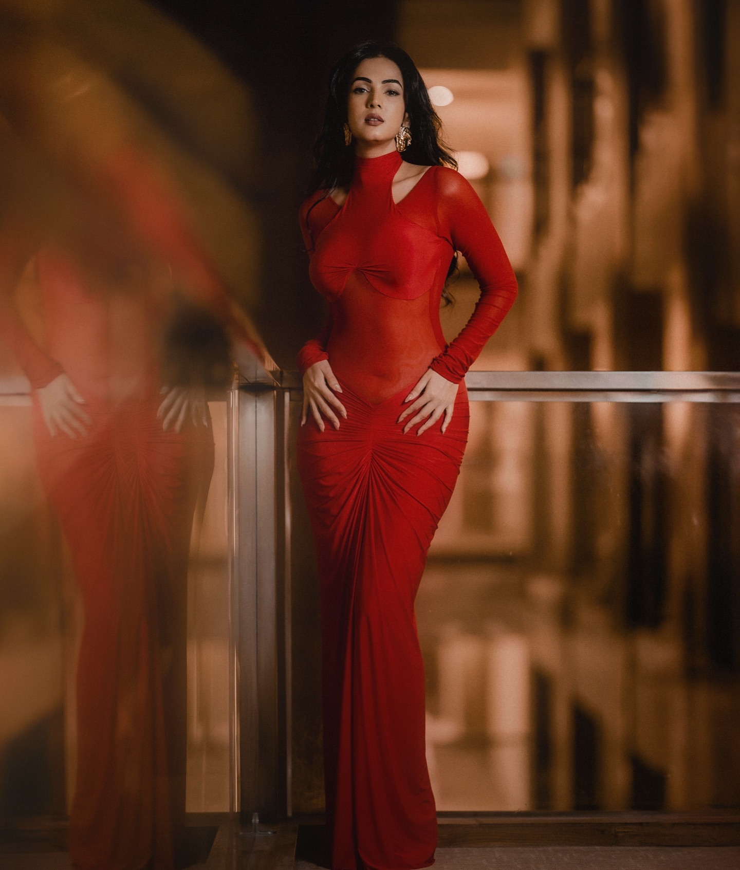 GRQ1w1DawAAK6-Y?format=jpg&name=large