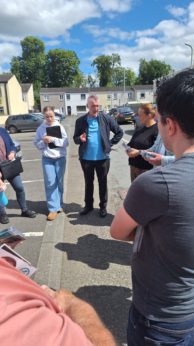 DeclanKearneySF's tweet photo. In this election, you can elect a progressive MP in South Antrim for the first time.

With the support of all progressive voters I can win in South Antrim.

Every single vote will count.

On Thursday 4 July, let’s make history in South Antrim.

Vote Declan Kearney ❎ https://t.co/O8xd430ILL