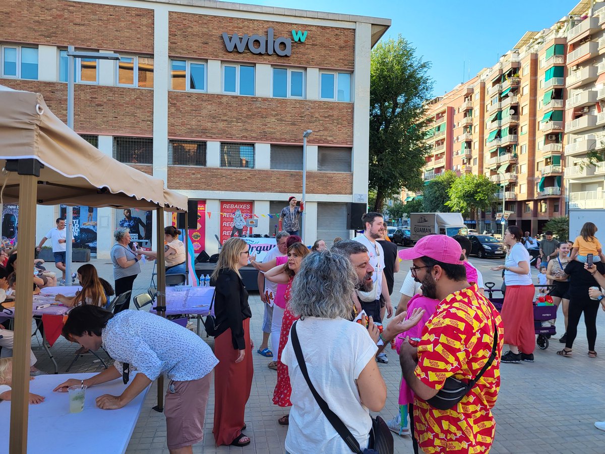 Eudosio Gutierrez (@eudosiopsc) on Twitter photo Esta tarde con mi compañera <a href="/MariaConesaG/">Maria Conesa Gállego</a> participando con la gente de la Marina en #LaMarinaOrgullosa organizado este año por @UE_La_Marina. Vivamos sin prejuicios y exteriotipos.#barriabarri
<a href="/BCN_SantsMont/">Districte de Sants-Montjuïc</a> Esta tarde con mi compañera <a href="/MariaConesaG/">Maria Conesa Gállego</a> participando con la gente de la Marina en #LaMarinaOrgullosa organizado este año por @UE_La_Marina. Vivamos sin prejuicios y exteriotipos.#barriabarri
<a href="/BCN_SantsMont/">Districte de Sants-Montjuïc</a>