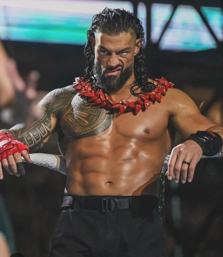 Let’s end this debate. 

Who is, or is closer to being the goat?

Repost for Roman Reigns
Like for John Cena