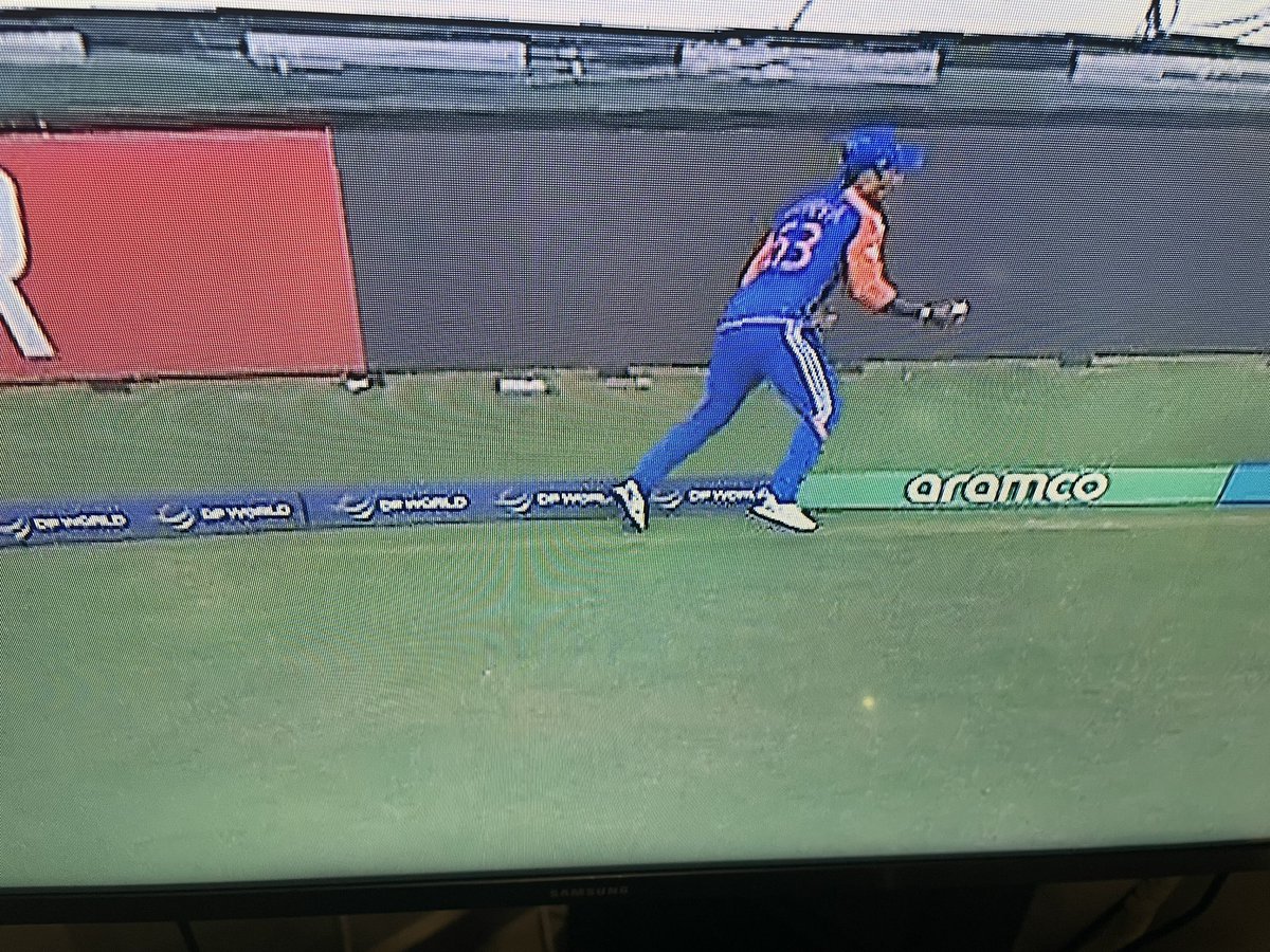 What do we have here <a href="/BCCI/">BCCI</a> and <a href="/ICC/">ICC</a> what does the rules say about this. Six?? Not out??
