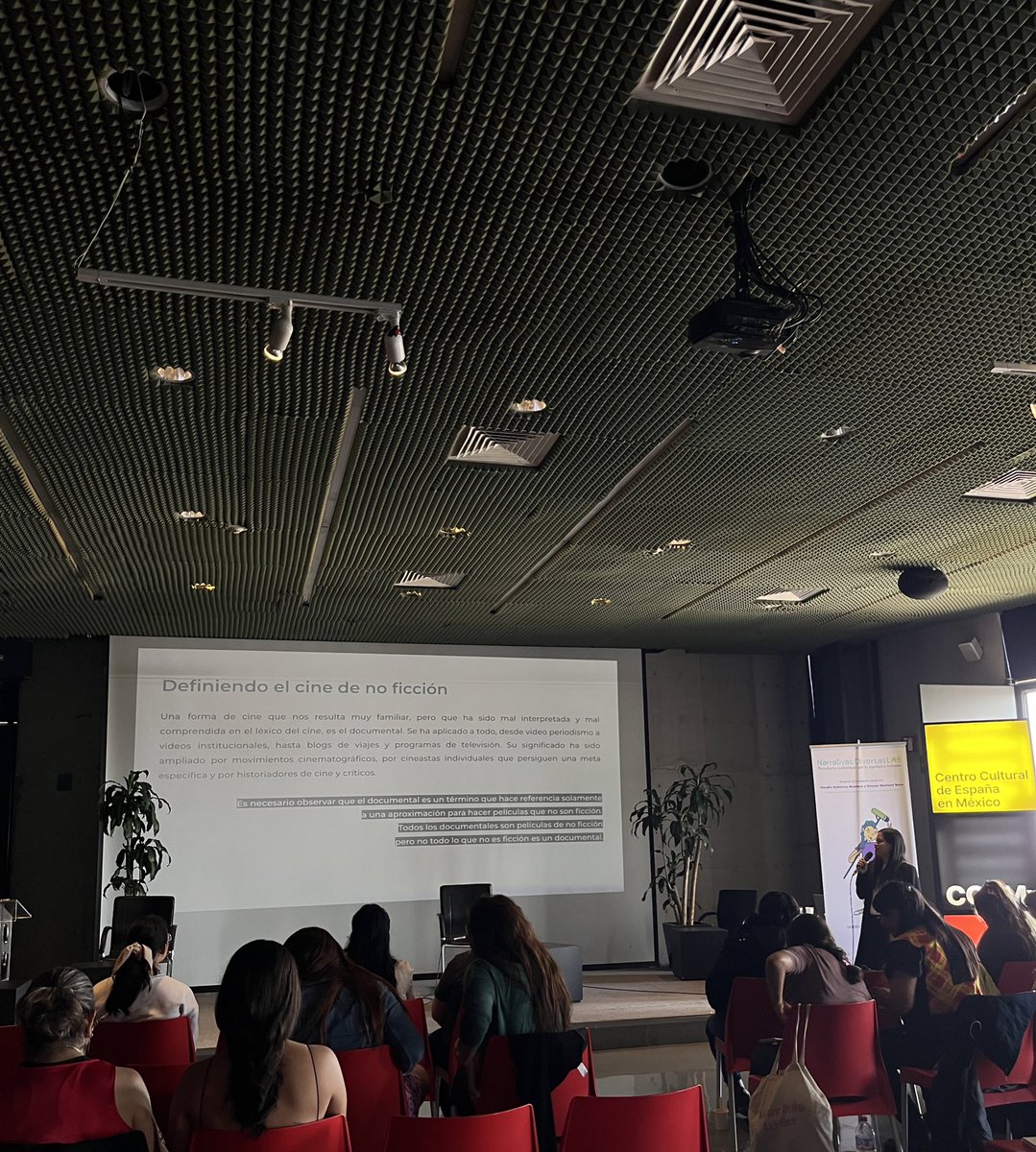 Diversidad en el Periodismo Latinoamericano (@redipelatam) on Twitter photo Claudia Castillo en su taller ✨“Aclaración y diferenciación entre un reportaje informativo tradicional y un formato documental” 🎬
<a href="/narrativasdlab/">Narrativas Diversas LAB</a> Claudia Castillo en su taller ✨“Aclaración y diferenciación entre un reportaje informativo tradicional y un formato documental” 🎬
<a href="/narrativasdlab/">Narrativas Diversas LAB</a>