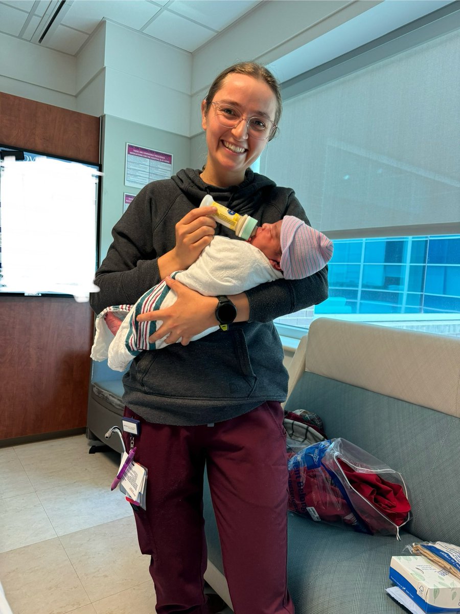 Postpartum rounds in the hospital I was born in! Waiting 10 minutes for the proper gauge needle for nexplanon placement —&gt; worked up the courage to ask this new mama to hang with her baby. ¡Le agradezco a este mamá que vió my emoción y me preguntó si quería una foto!