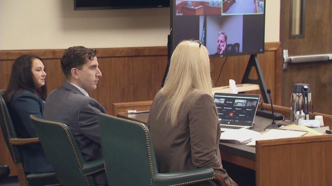 𝐇𝐎𝐍𝐄𝐘 𝐁𝐄𝐄 tweet media